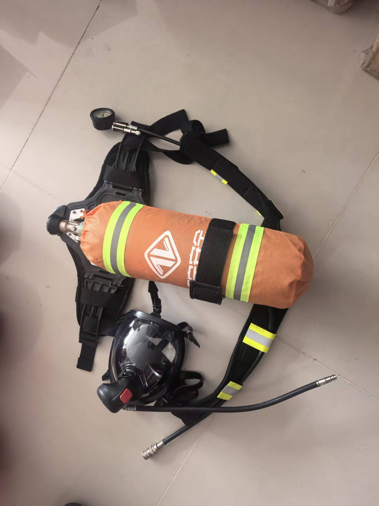 正压式空气呼吸器